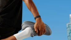 Google Luncurkan Fitbit...