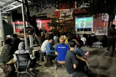 Nobar Film Pesta Babi...