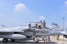 Momen Prabowo Cek Cockpit...