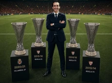Aston Villa Juara Liga...