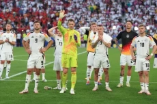 Daftar Lengkap Skuad...