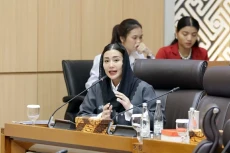 DPR Minta Menteri Pariwisata...