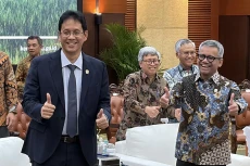 Menkeu Purbaya Tegaskan...