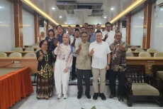 Perkuat Literasi Keuangan...