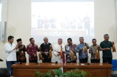 Gelar Pernas XIII di...