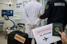 Dokter Gigi Asal Vietnam...