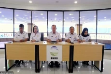 Gempa M7,7 Filipina...