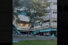 Gempa Guncang Filipina,...