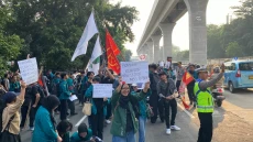 Mahasiswa UNJ Beraksi,...