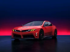 Ferrari Dicemooh, BMW...