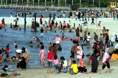 Warga Jakarta Bisa Liburan...