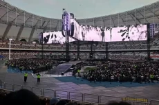 Konser Reuni BTS di...