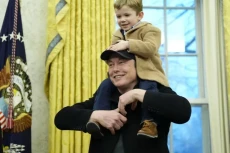 Elon Musk Jadi Kuadriliuner...