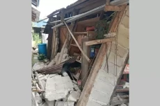 Gempa M6,7 di Palu Sulteng...