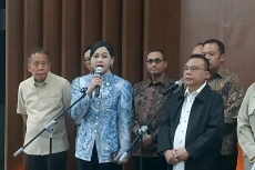 OJK Rilis Daftar Direksi...