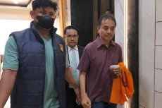 Penampakan Roy Suryo...