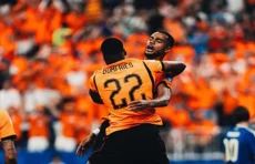 Belanda Pesta Gol, Swedia...