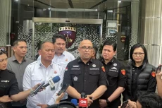Kejagung Tolak Permohonan...