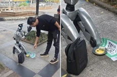 Viral, Robot China Ini...
