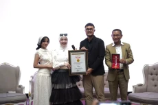 Pecahkan Rekor, Ratusan...