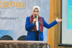 KOPRI PB PMII Desak...