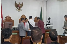 Sidang Praperadilan...
