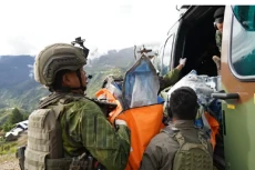 Koops TNI Habema Evakuasi...