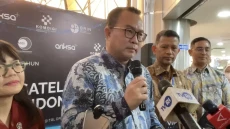 Bandar Antariksa di...