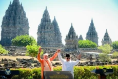 Menpar: Prambanan Jadi...