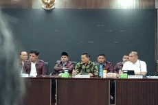 Kasus Febrie Adriansyah...