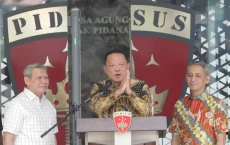 Febrie Adriansyah Dicegah...
