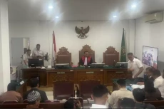 Kejaksaan: Roy Suryo...