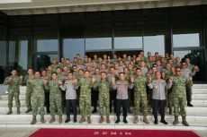 Bertemu Panglima TNI,...