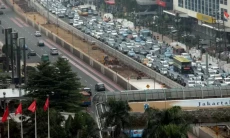 Mobil Listrik Tetap...