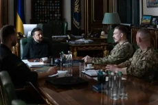 Zelensky Ditekan untuk...