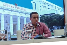 Kemlu Soal Deportasi...