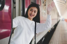 Perjalanan Kereta Lebih...