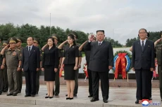 Kim Jong-un Ajak Putrinya...