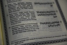 Alquran dengan Terjemahan...