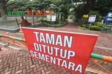 Penutupan Taman di Kota...