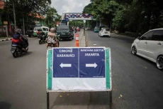 Uji Coba Satu Arah Jalan...