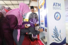 Masjid Ini Sediakan...