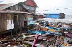 Puluhan Rumah di Sorong...