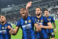 Inter Milan Permalukan...