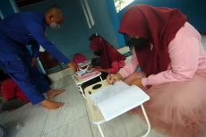 Polisi Air Ini Mengajar...