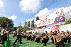 Potret Tradisi Kenaikan...