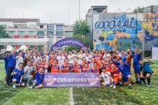 Kemeriahan Trofeo Cup...