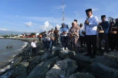 Ziarah Empat Tahun Bencana...