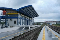 Pembangunan Proyek Kereta...