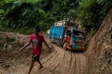 Jalan Lebak-Sukabumi...